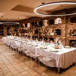 Dolphin - Adult Friendly Senec