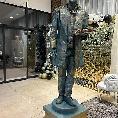 Hotel Dolphin