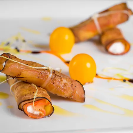 Dolphin - Adult Friendly 4*