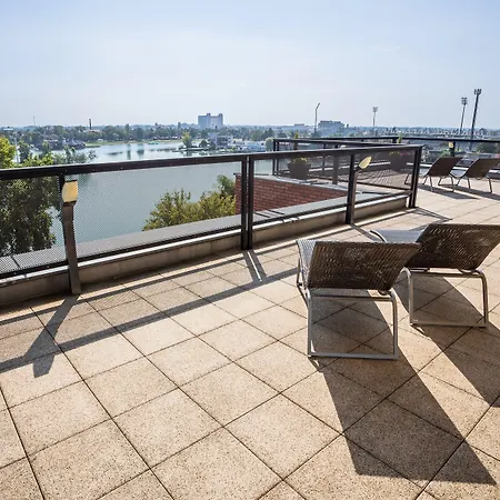 Dolphin - Adult Friendly Hotel Senec