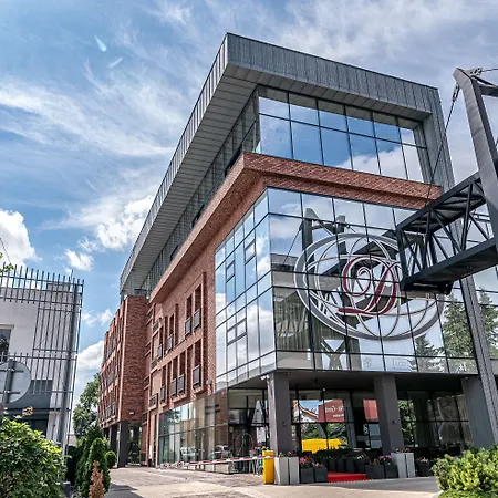 Dolphin - Adult Friendly Senec