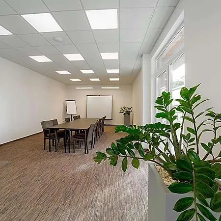 Hotel Dolphin - Adult Friendly Senec