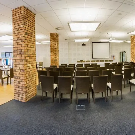 Dolphin - Adult Friendly Hotel